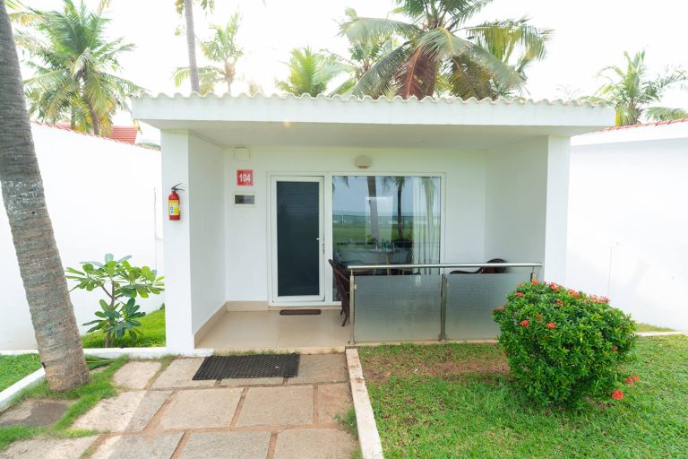 Shelter Beach ResortShelter Beach Resort