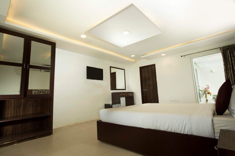 Gallery Shelter Beach ResortShelter Beach Resort