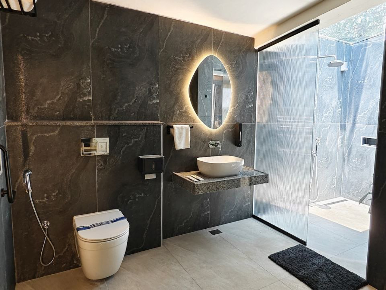 King Suite with Sea View