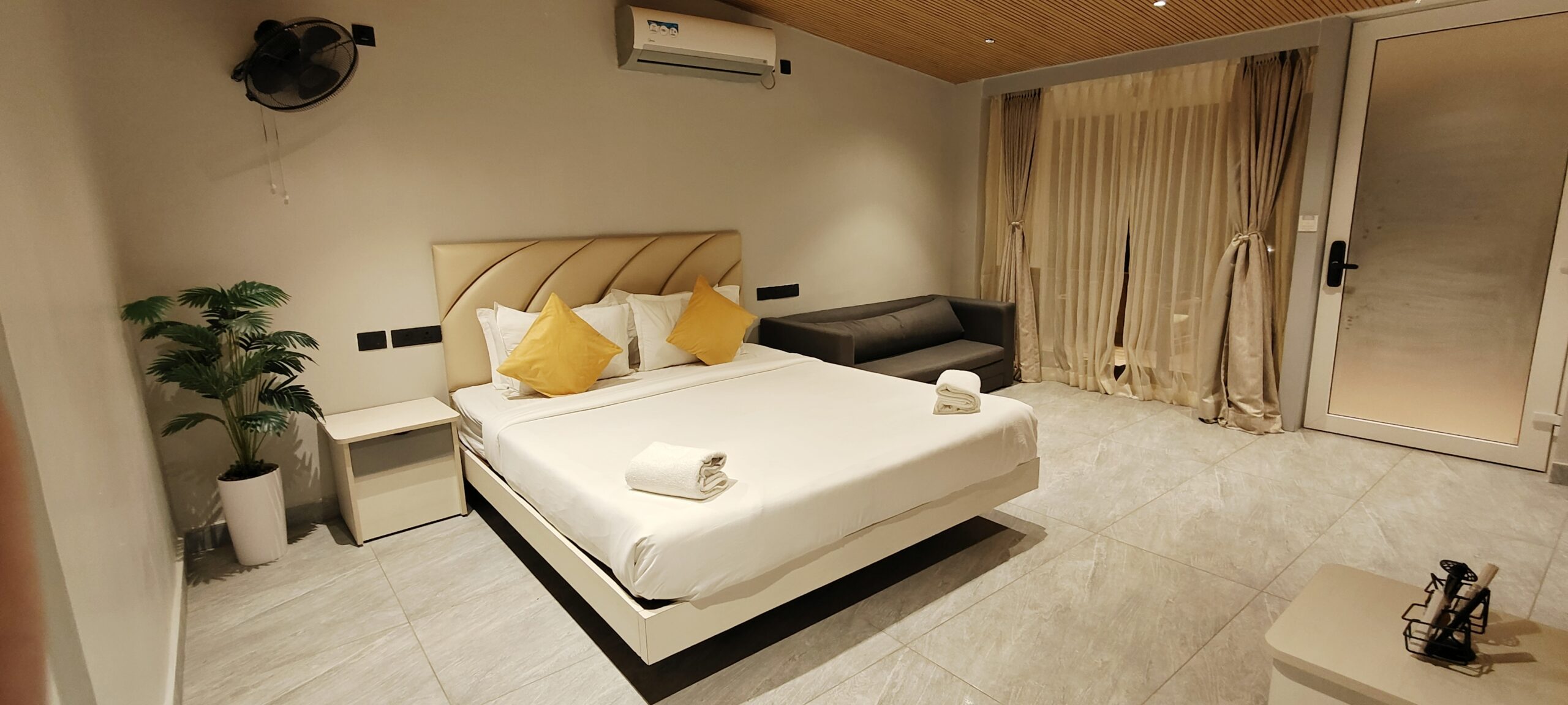 King Suite Ocean View