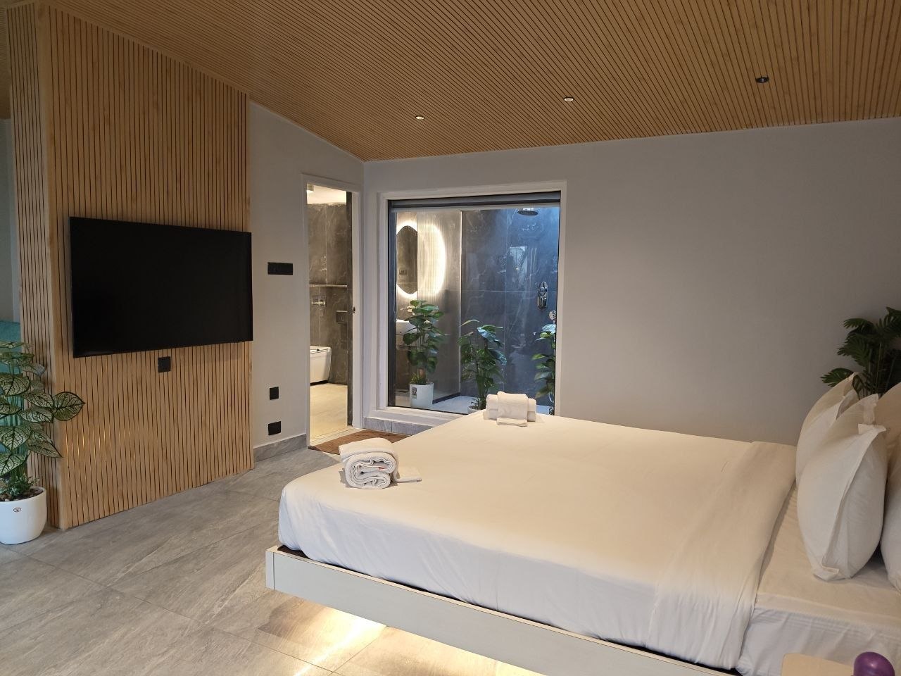 King Suite with Sea View